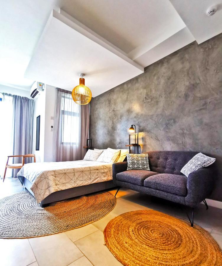 Avya'S Studio 113 At Ebene Square, Ebene Quatre Bornes Eksteriør bilde
