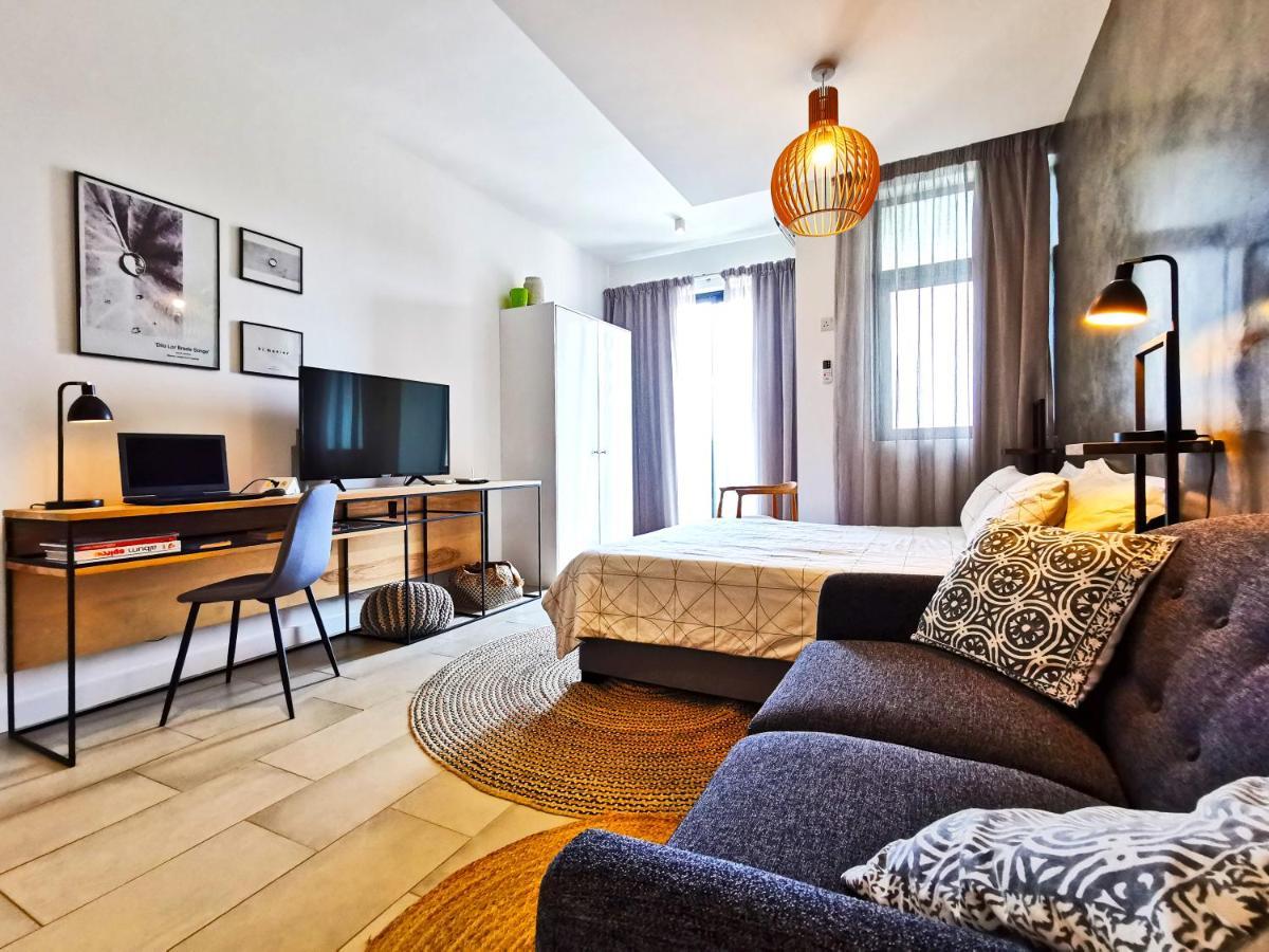 Avya'S Studio 113 At Ebene Square, Ebene Quatre Bornes Eksteriør bilde