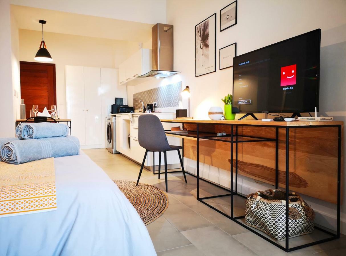 Avya'S Studio 113 At Ebene Square, Ebene Quatre Bornes Eksteriør bilde